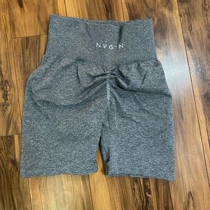 NVGTN scrunch shorts